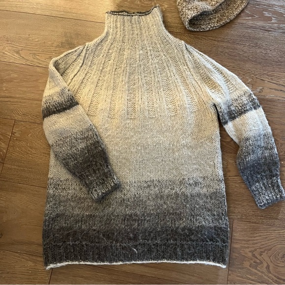 Anthropology Ombré fuzzy chunky knit high neck sweater , wool blend , Sz XS - Picture 3 of 12